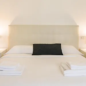 Apartament 21, Mediolan