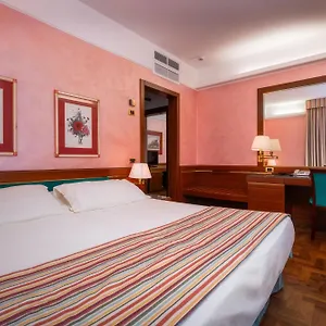 4* Hotell Crivi's